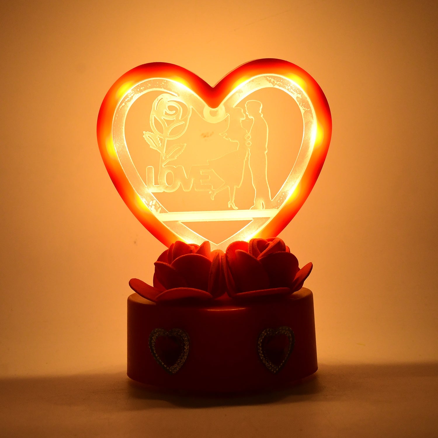 Heart-Shaped Couple Showpiece