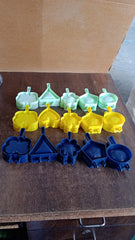 1 Pc Assorted Shape Plastic Snack Mould (Mix Design / 1 Pc)