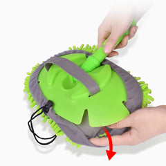 Flexible car duster with extendable handle for versatile cleaning