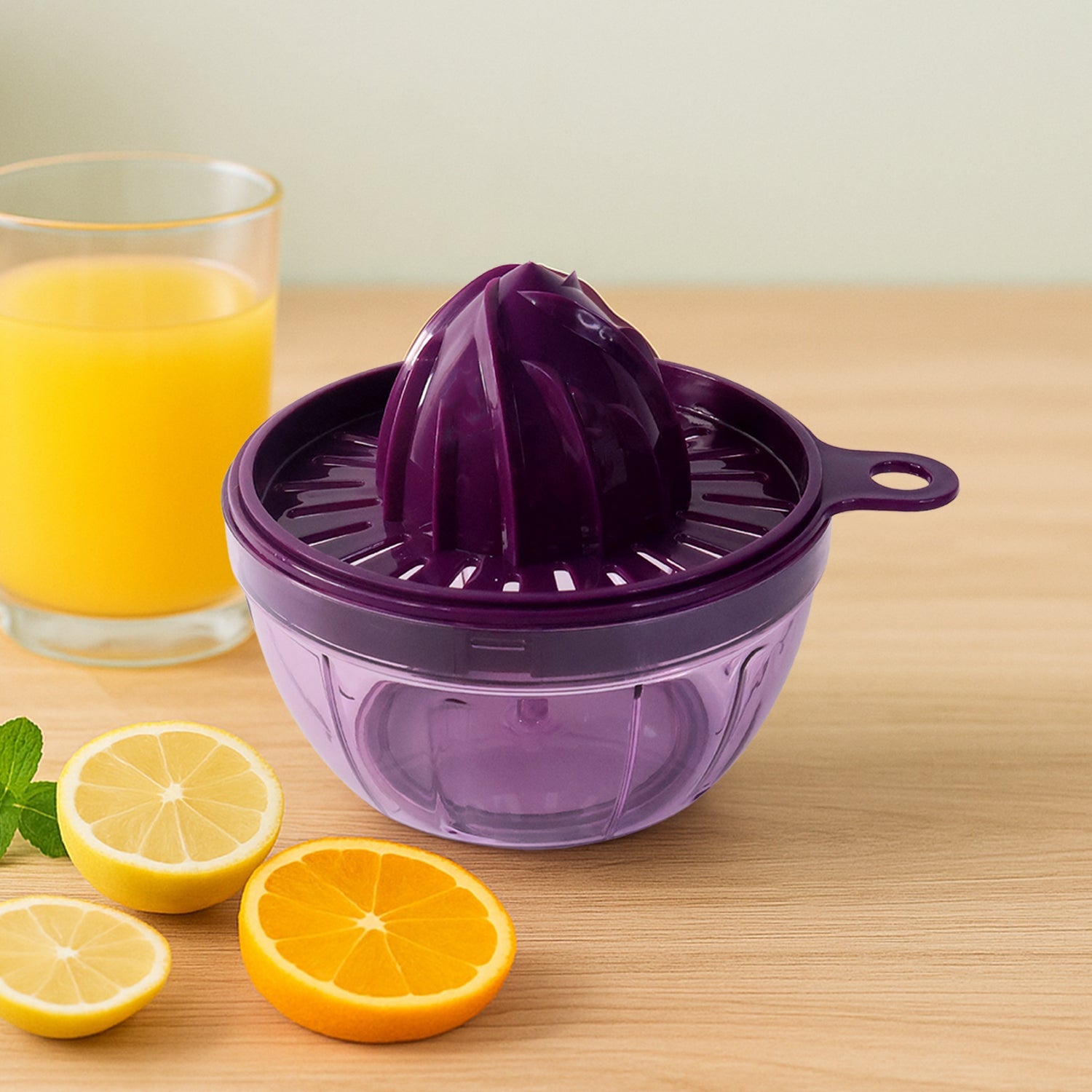 Supermom Plastic Little Hand Juicer