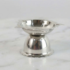 Compact decorative diya stand        
